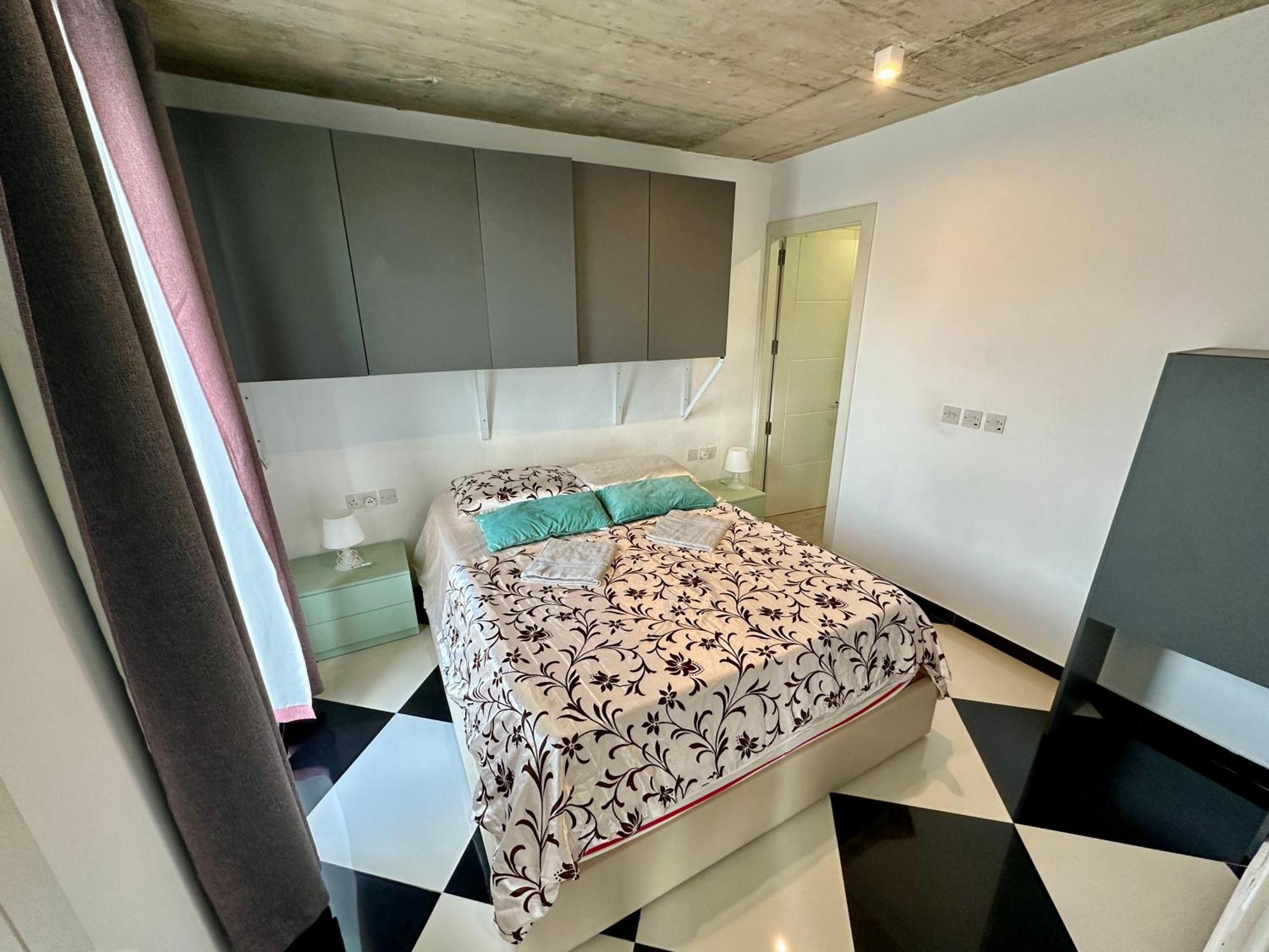 Paceville Sea View Penthouse With Jacuzzi! San Julián Exterior foto